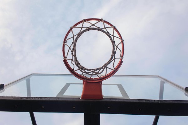 Infrastructures et installations soutenues par les fédérations de basket